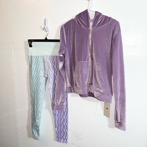 Fabletics NWT Purple Velour Zip Up Jacket & Leggings Bundle Set - Size Medium